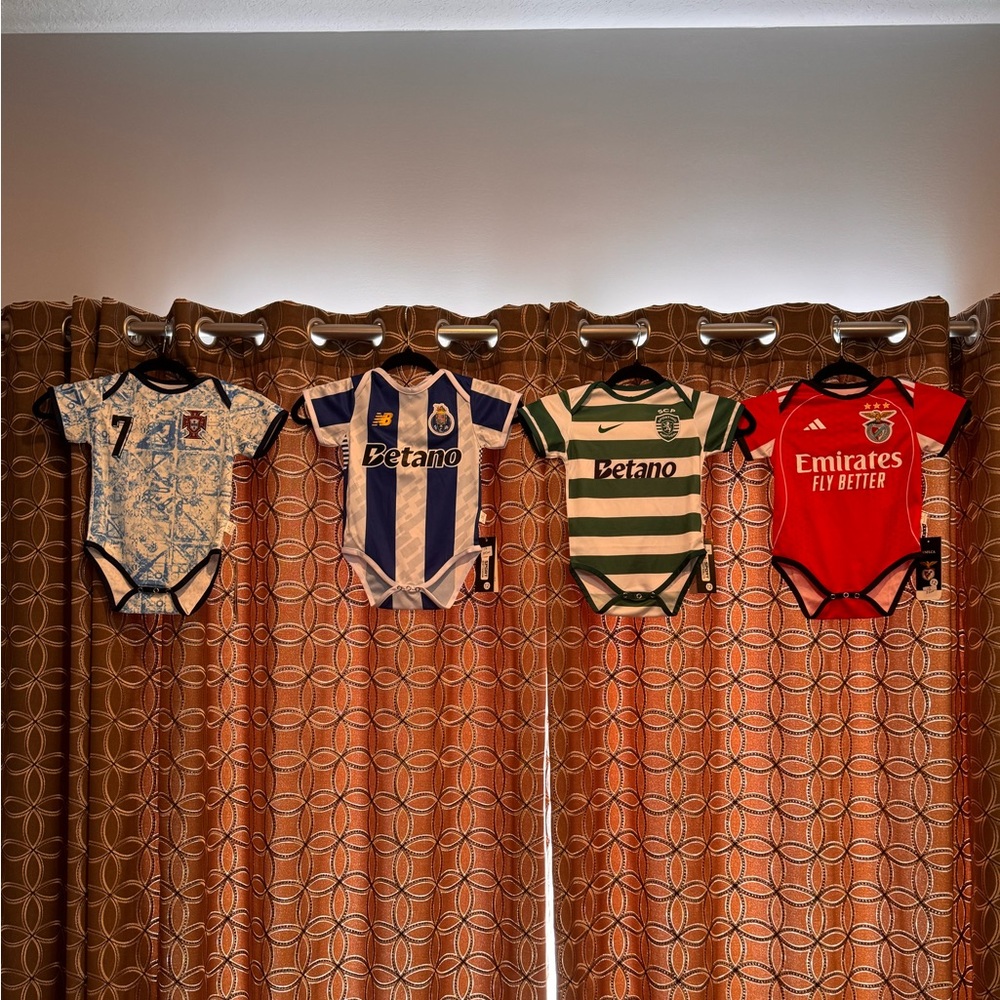 Kids One Piece Set - Blue, White, Green, Red